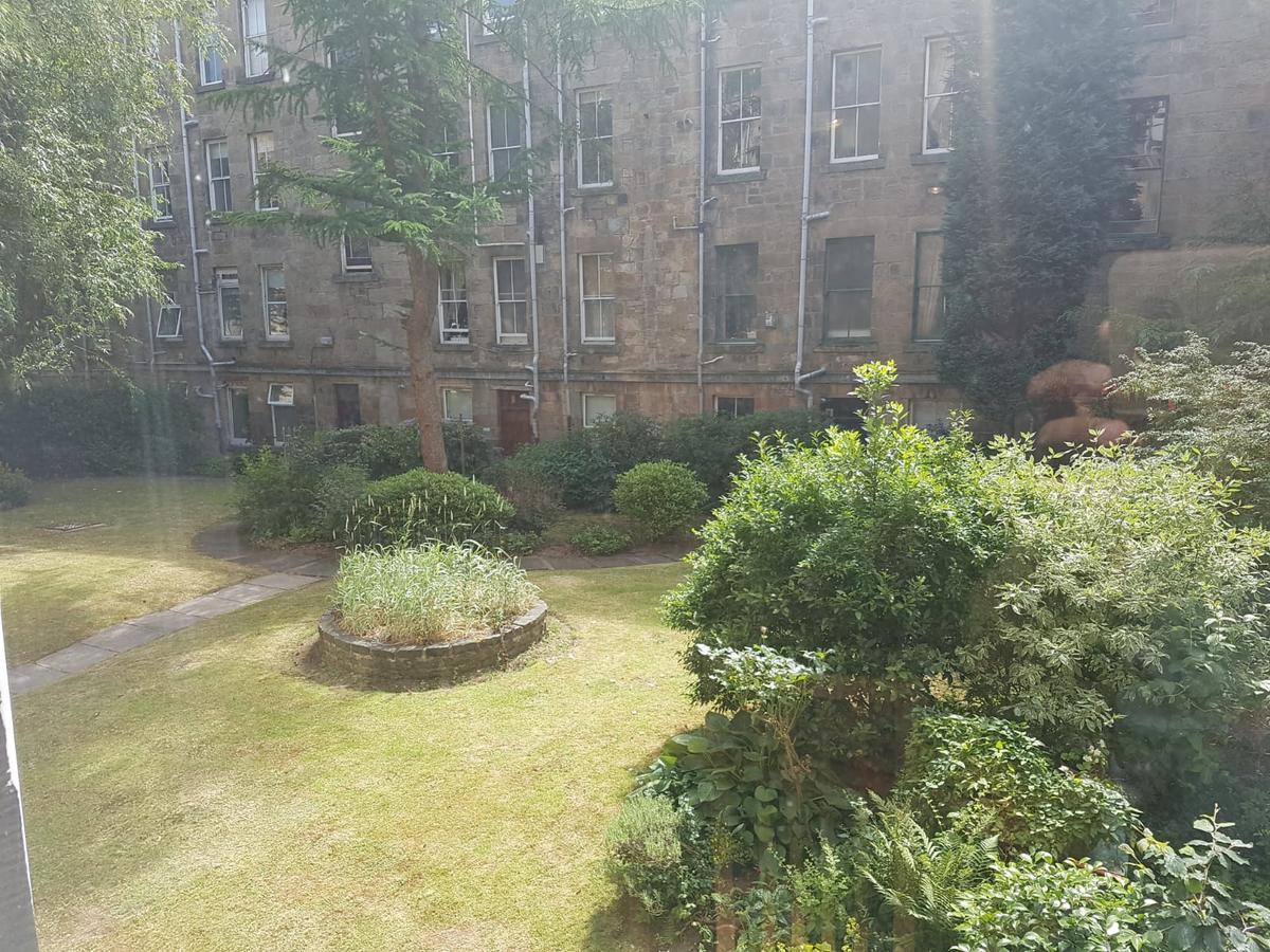 Bentinck Street Ground Floor Apartment Glasgow Exterior photo